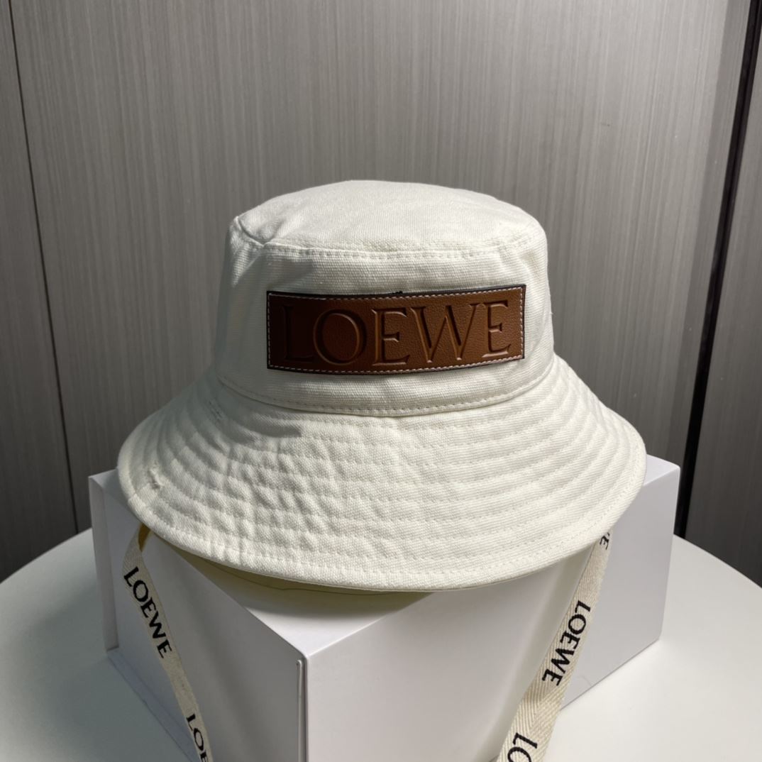 Loewe Caps